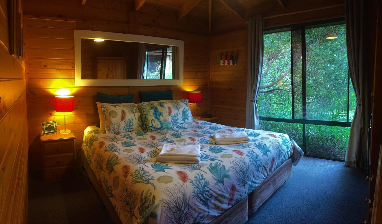 Sandpiper Ocean Cottages Бичено Екстериор снимка